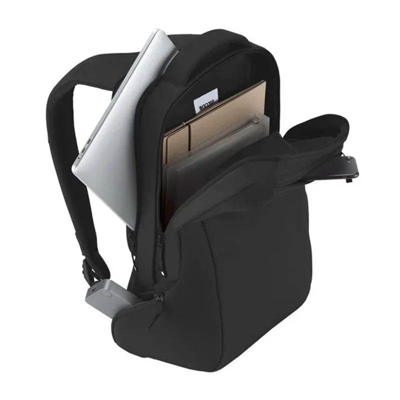 Incase Icon Slim Backpack 28L 写真2