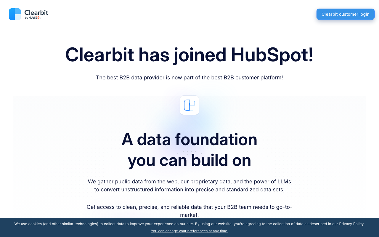 Clearbitの公式トップページ